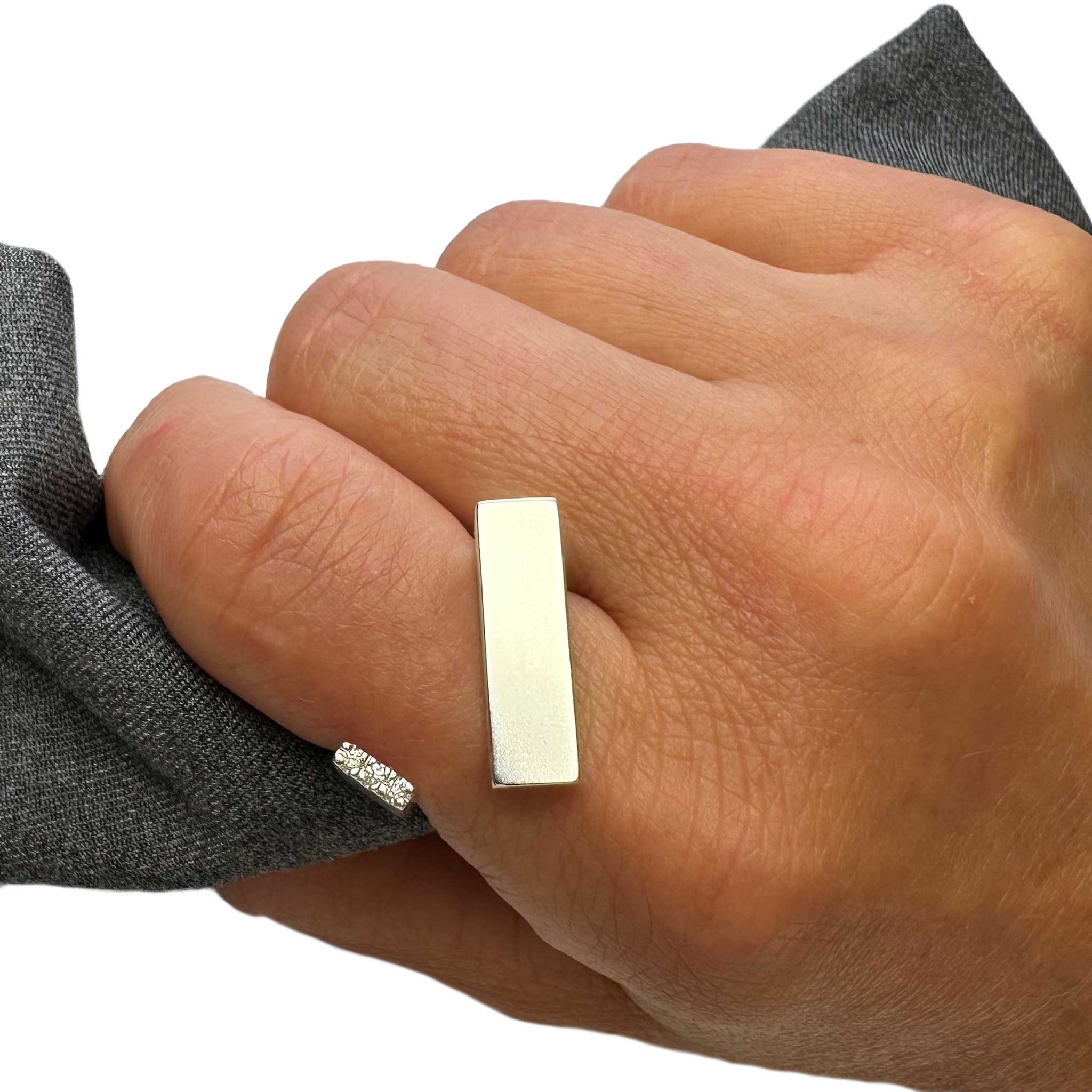 Pier Ring in Sterling Silver with Three Diamonds
